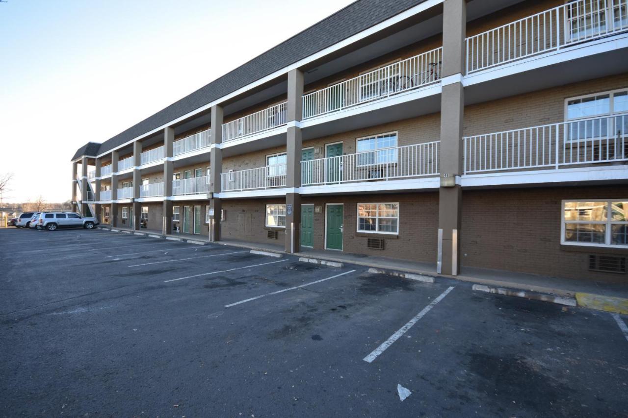 Hometowne Studios By Red Roof Denver - Lakewood West Exterior photo